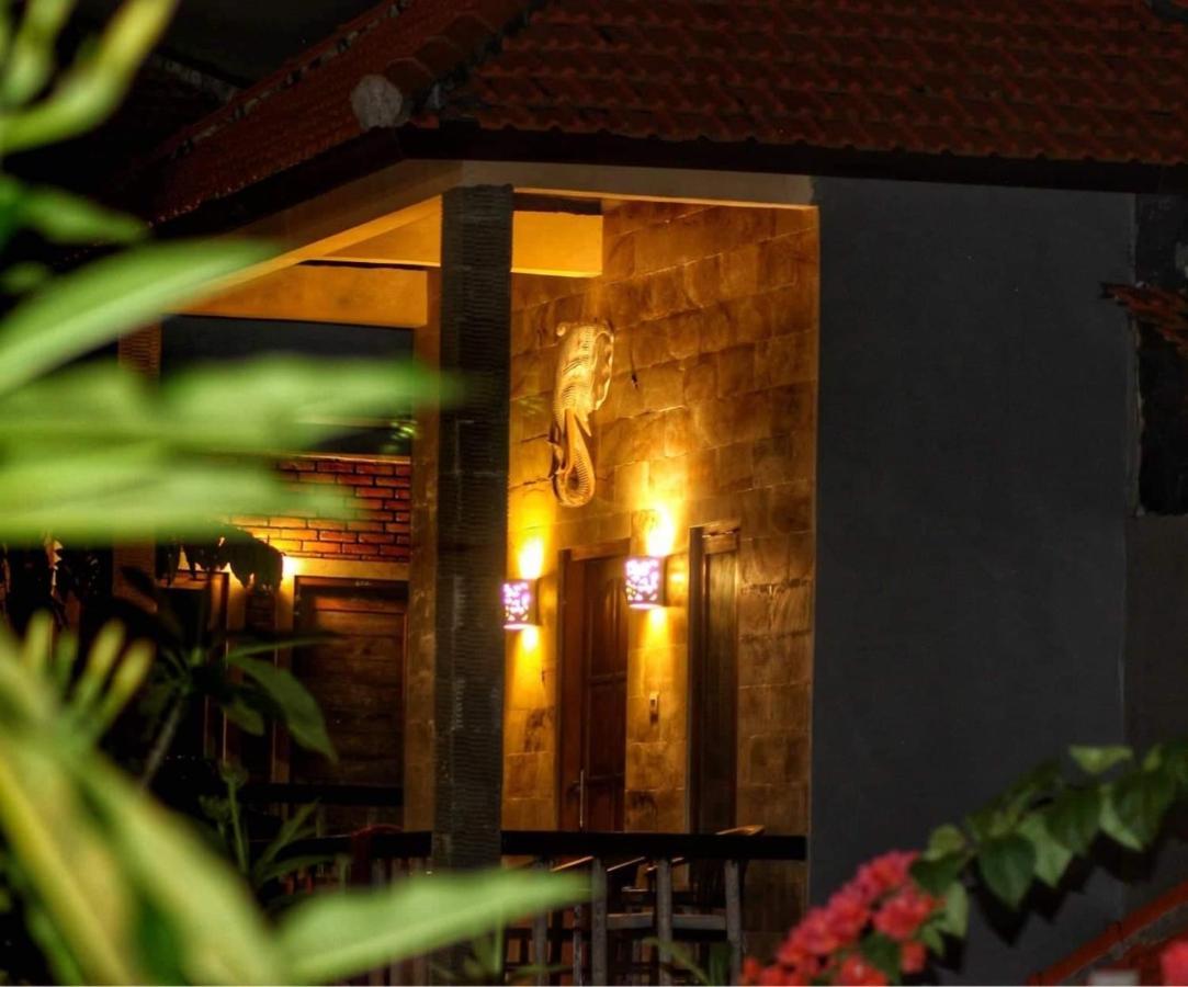 Satria Bungalow Uluwatu Eksteriør billede